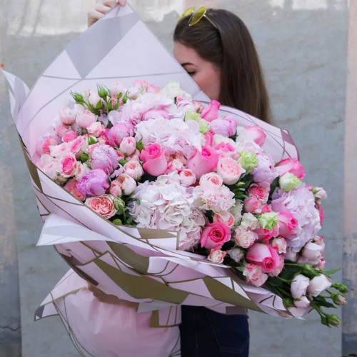 Nurturing Pink Flower Bouquet for Gift