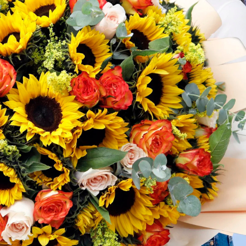 Golden Bliss Luxury Floral Arrangement