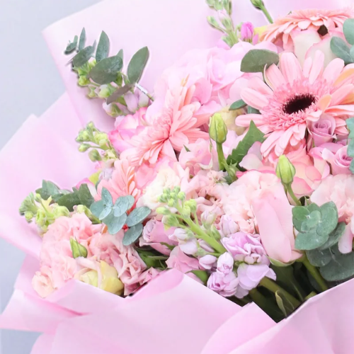 Floral Dream Strawberry Indulgence Gift Box