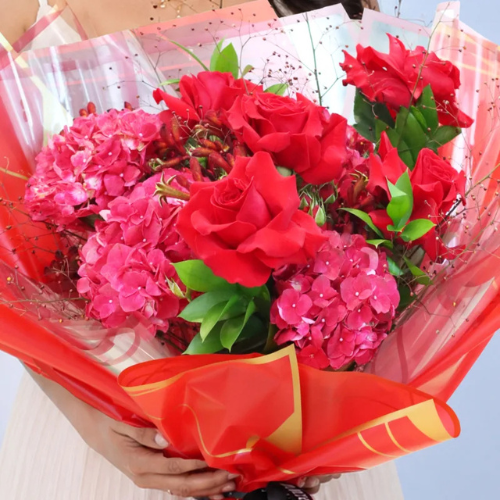 Blush Hydrangea Strawberry Cake Gift