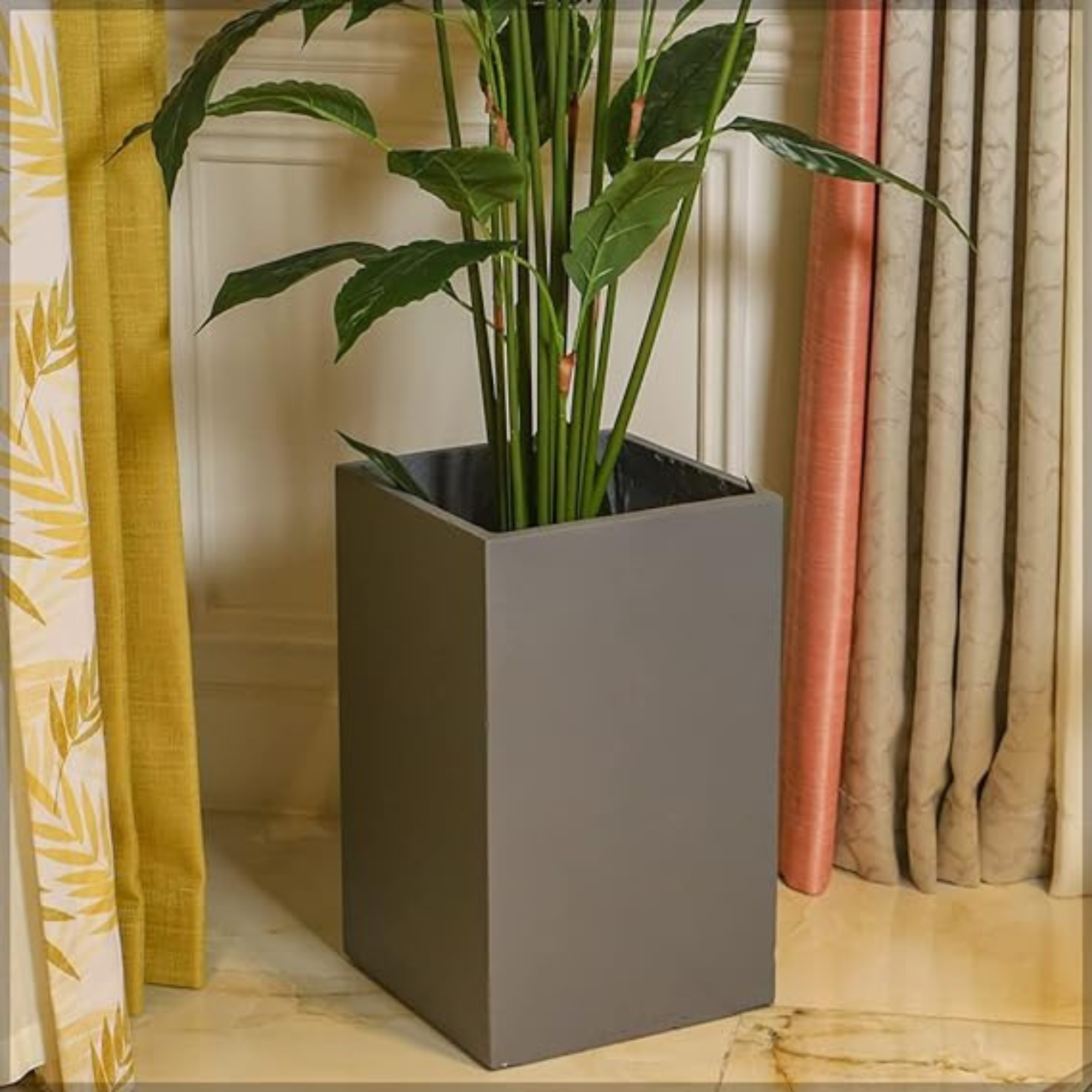 Modern Elegant Black Ceramic Planter Pots Set