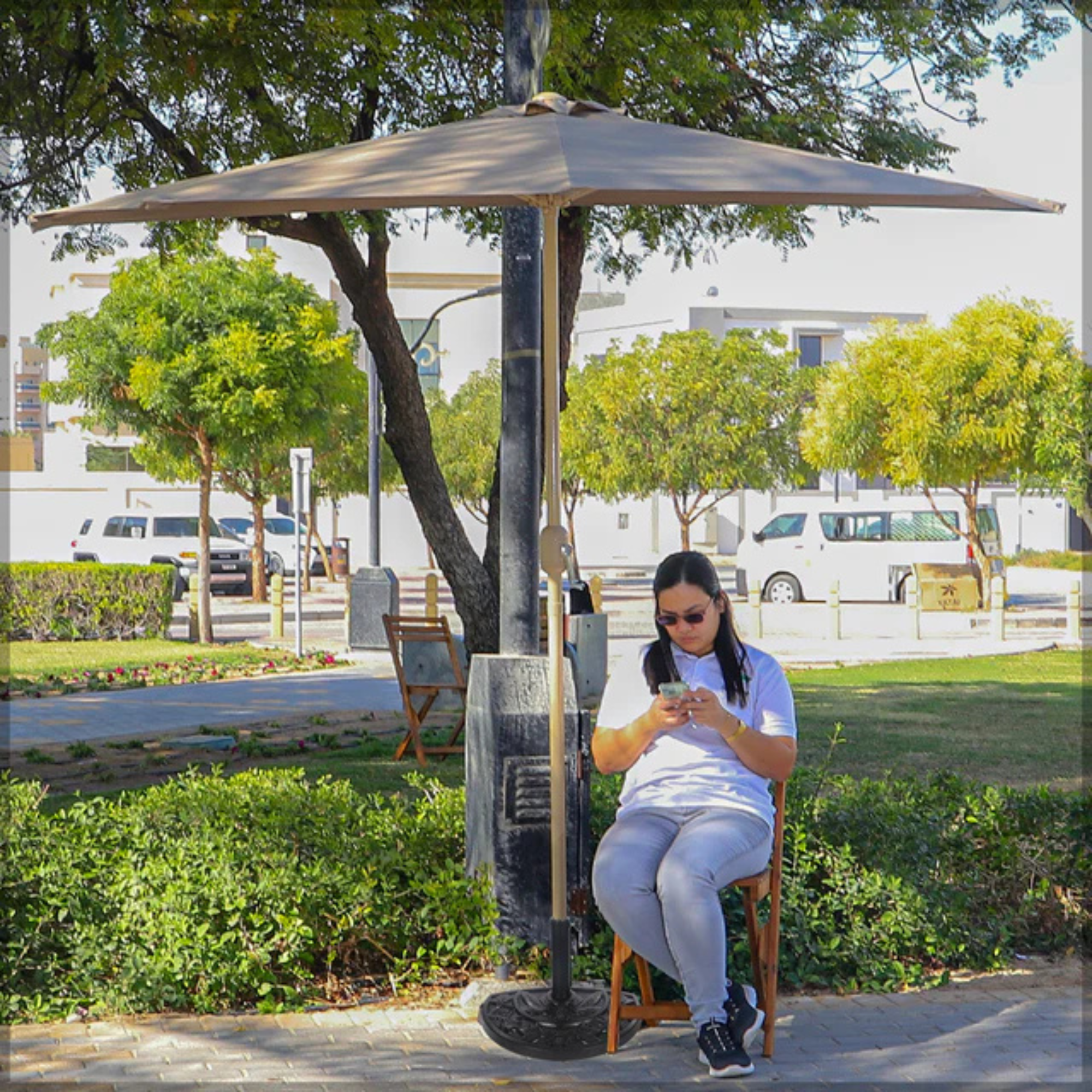 Half-Round Outdoor Umbrella Stand Base