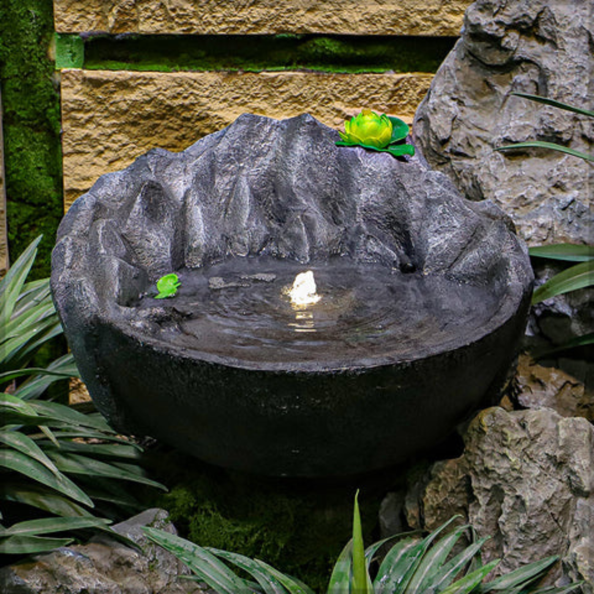1 Piece Round Fountain with Light(Only Fountain)